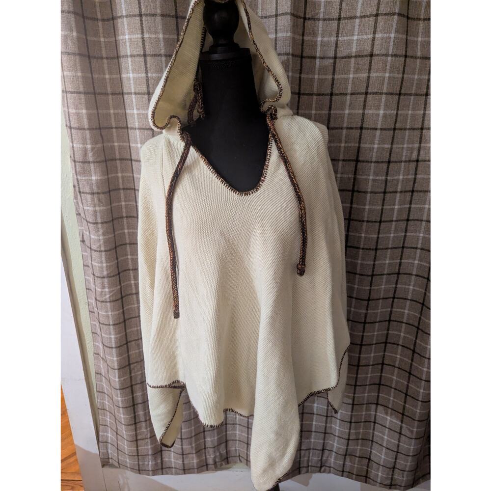 Vintage Cream Cuddle Knit Poncho Medium colorful stitching Size Medium